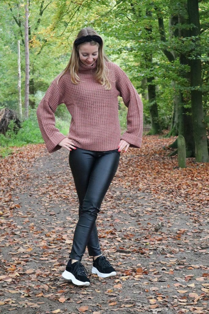 sweater & jeans looks