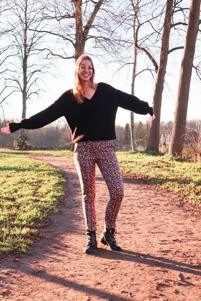 twee looks met een pantalon