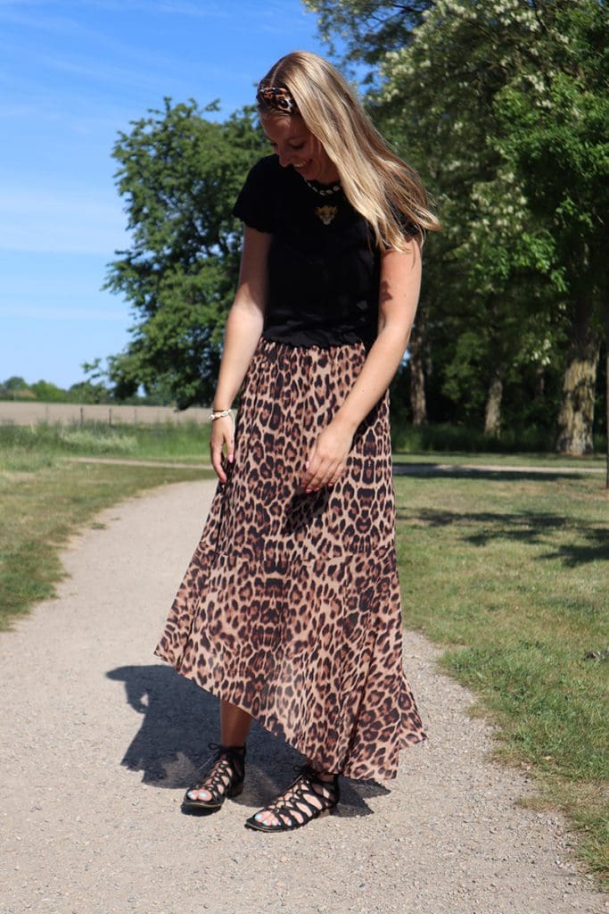 zomerse looks met items van NA-KD