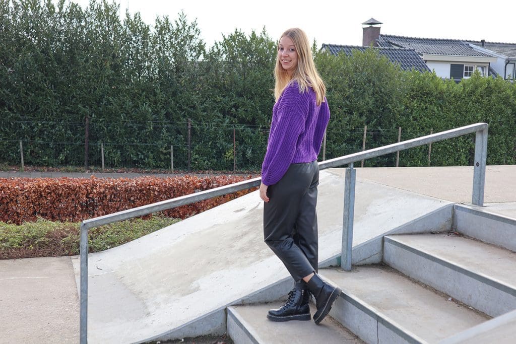 leren mom jeans outfit