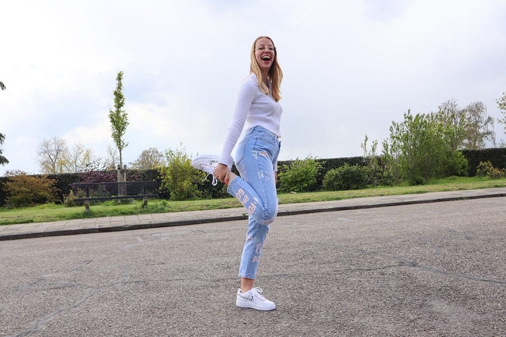 Girls-Things sneakers