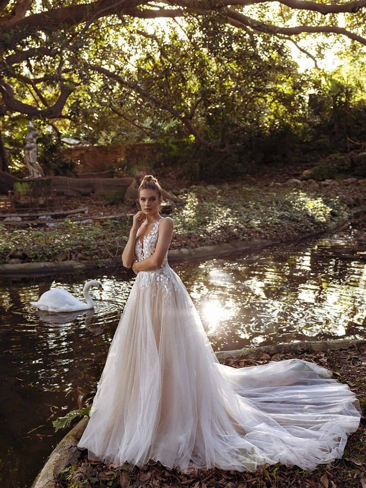 mooie trouwjurken op een rijtje